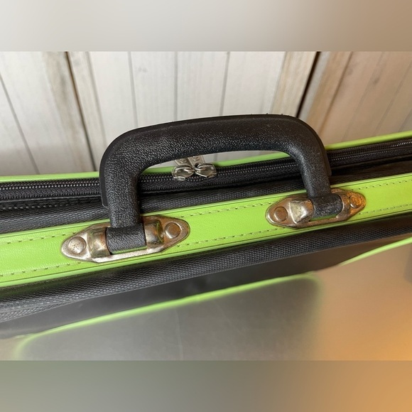 Vintage Sanrio Skateboarding Suitcase 1991 90s Neon Skateboard 1989 80s - Picture 5 of 8